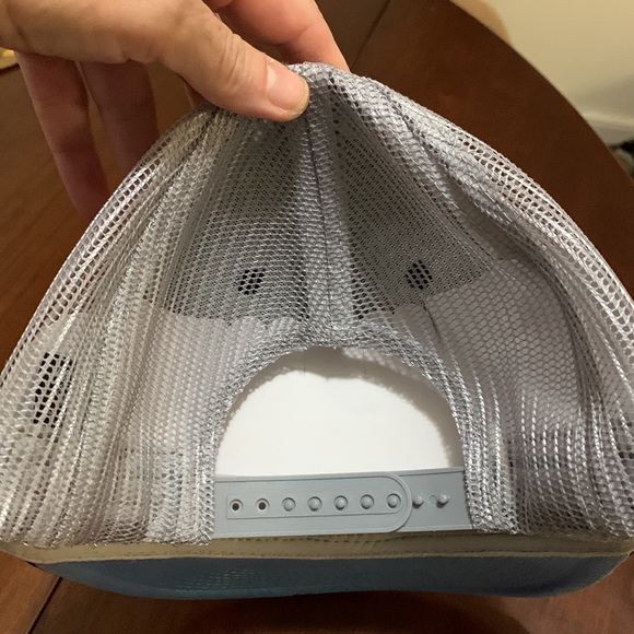 Trucker cap - Picture 3 of 3